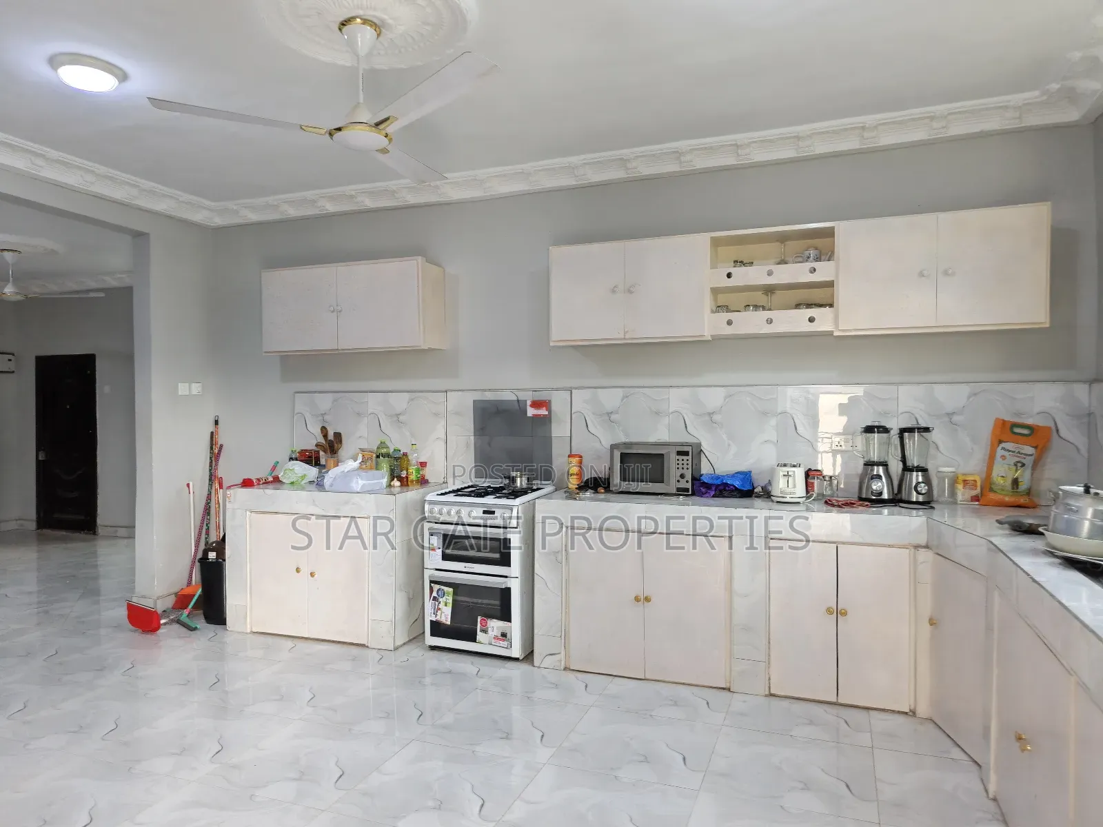 5bdrm House in Abuakwa Manhyia, Kumasi Metropolitan for sale