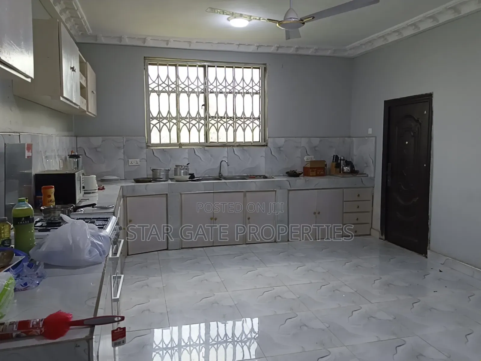 5bdrm House in Abuakwa Manhyia, Kumasi Metropolitan for sale