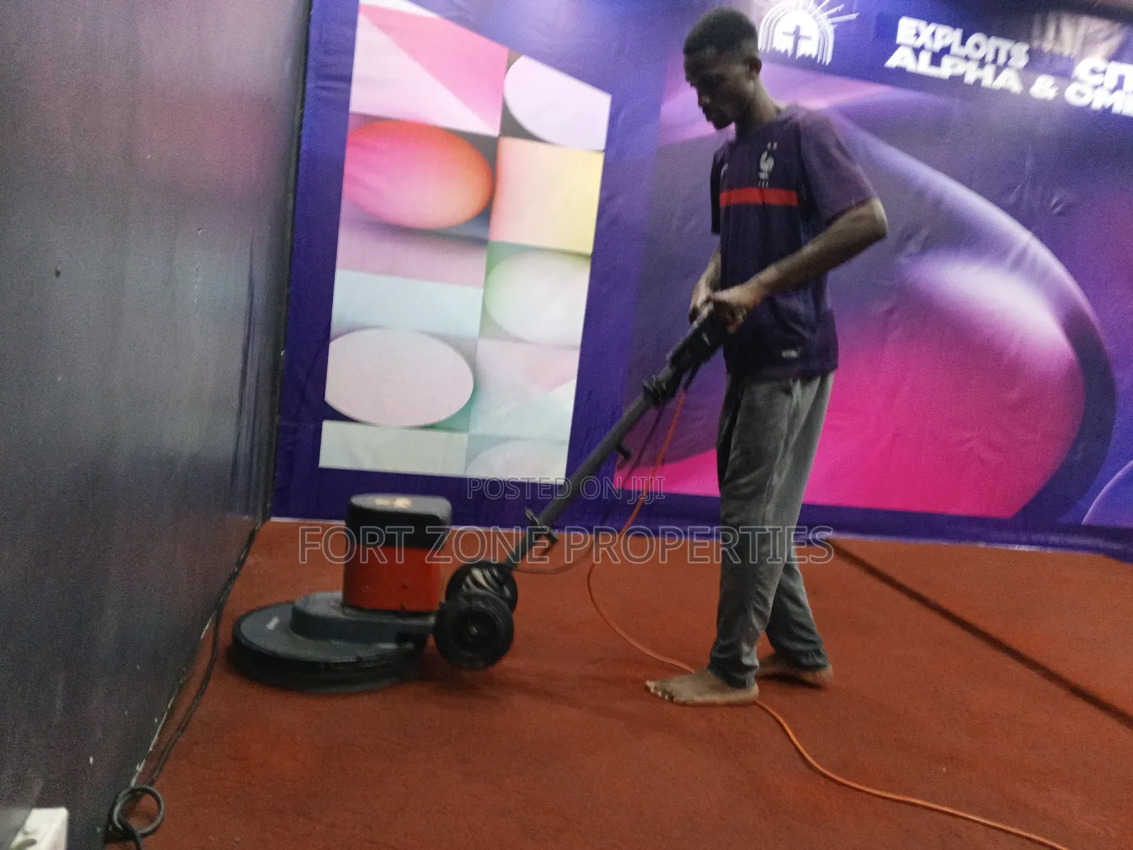 Auditorium Carpet Cleaning With Cleantex