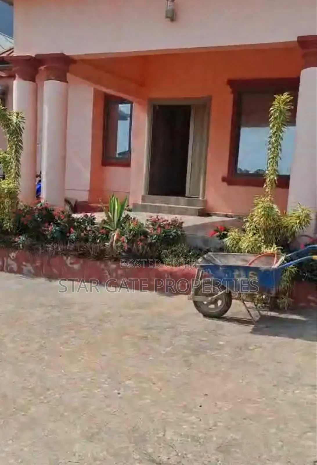 6bdrm House in Sokoban, Kumasi Metropolitan for sale