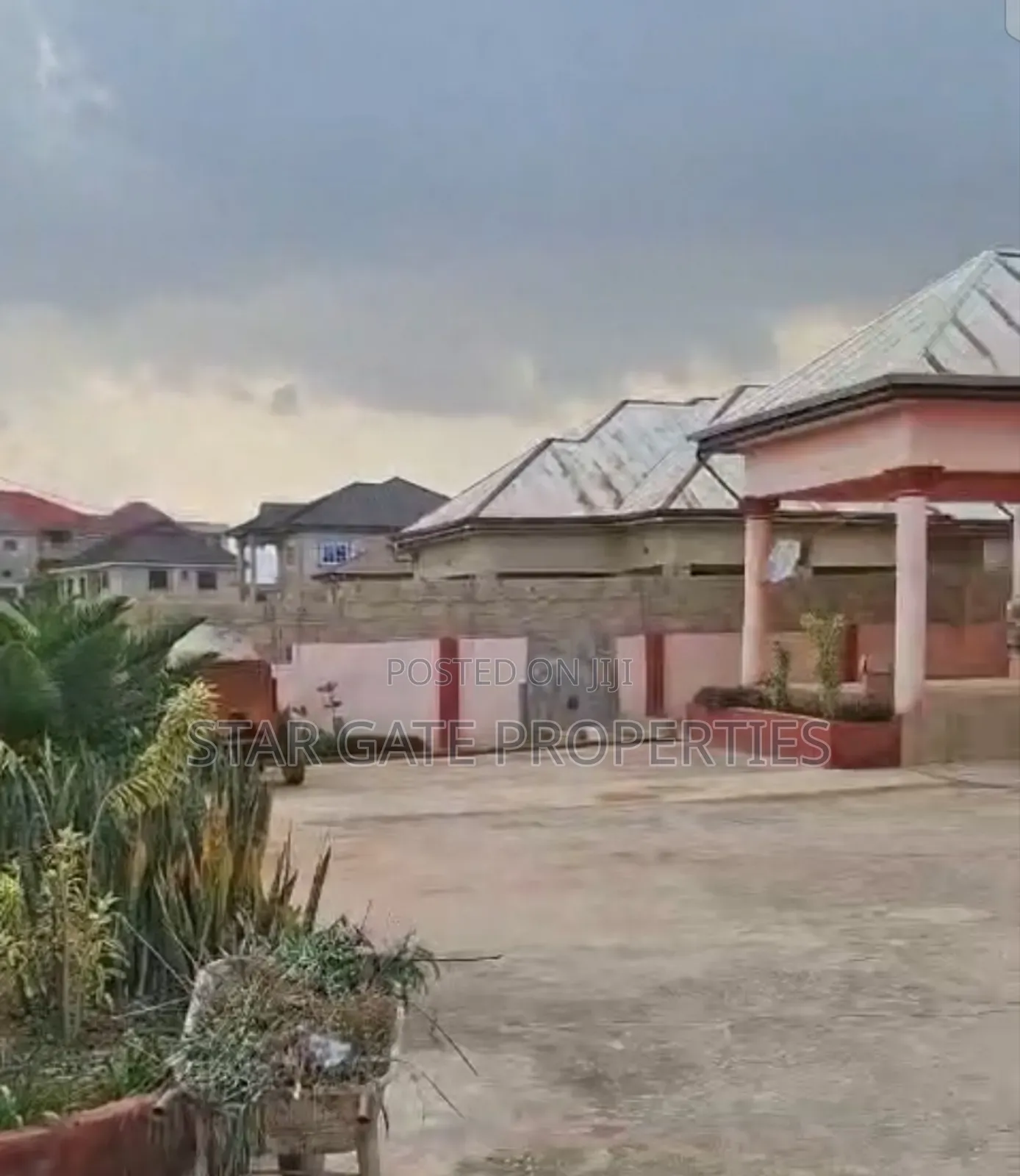 6bdrm House in Sokoban, Kumasi Metropolitan for sale