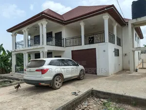 5bdrm House in Abuakwa, Atwima Nwabiagya for sale