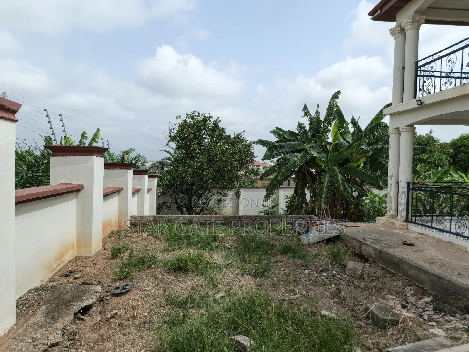 5bdrm House in Abuakwa, Atwima Nwabiagya for sale