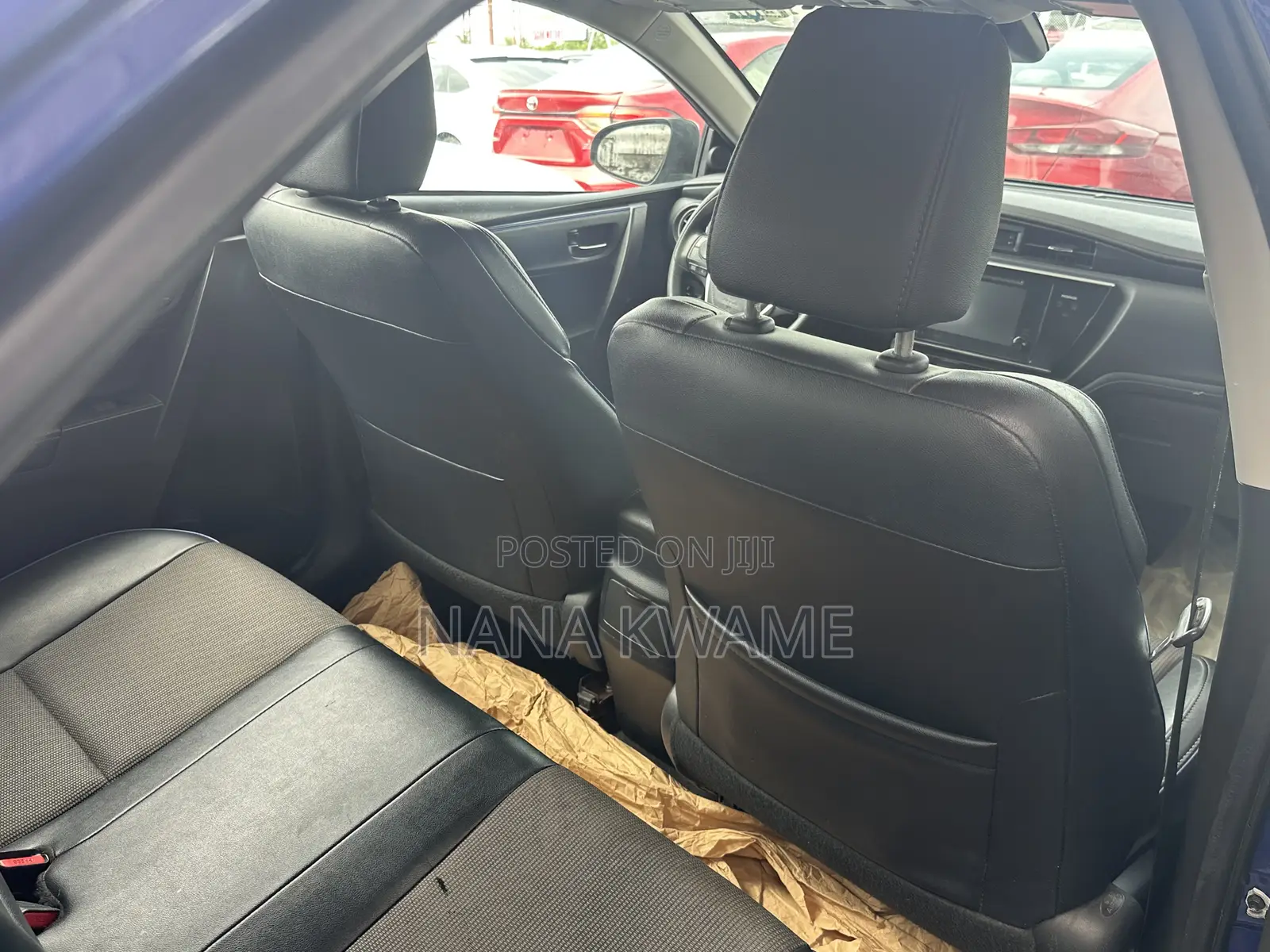 Toyota Corolla SE (1.8L 4cyl 6M) 2018 Blue