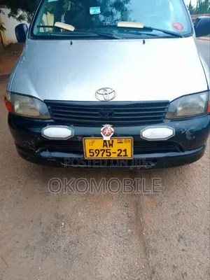Toyota HiAce 2006 Silver