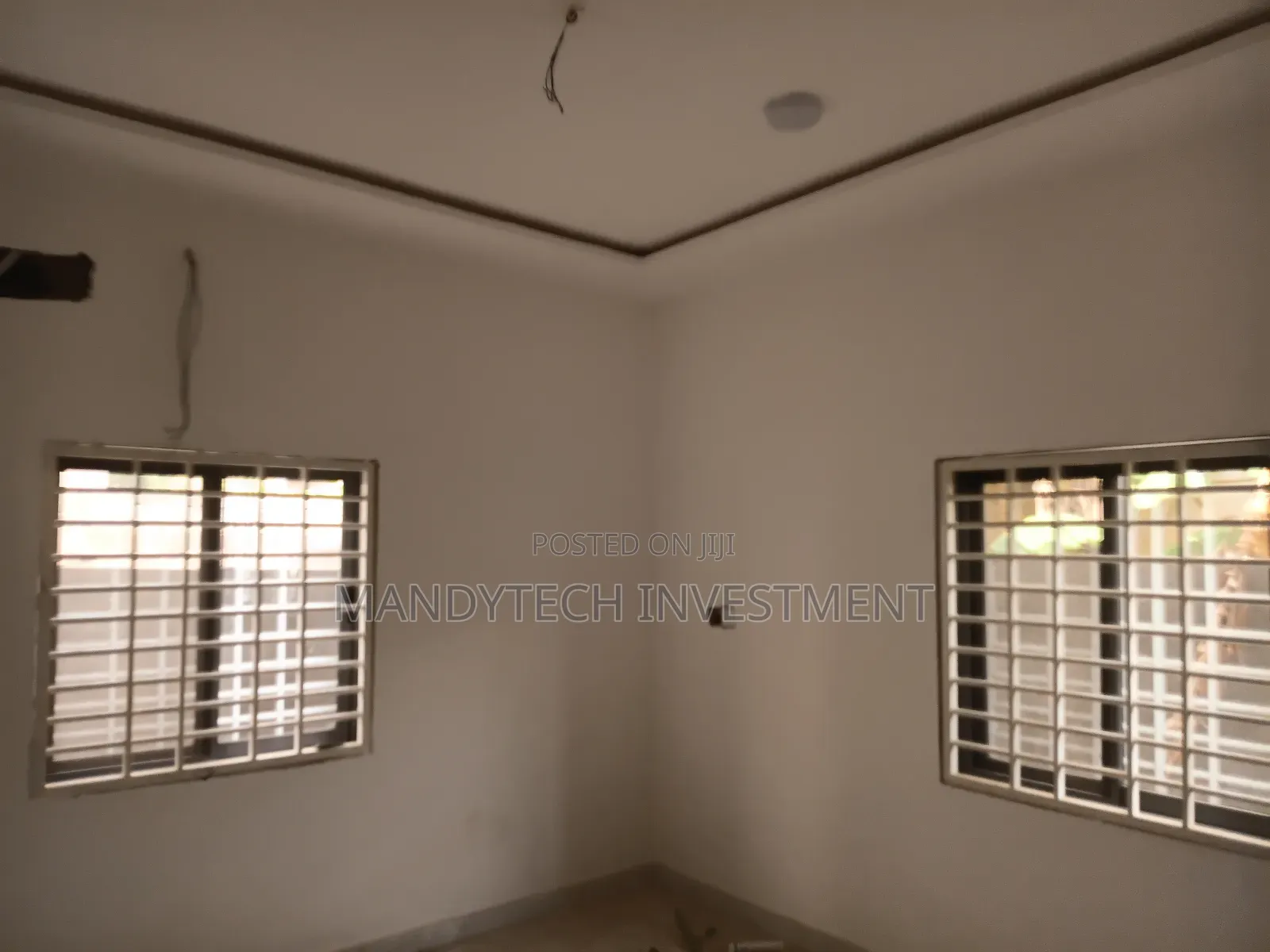 3bdrm House in Lake Side Estate for sale