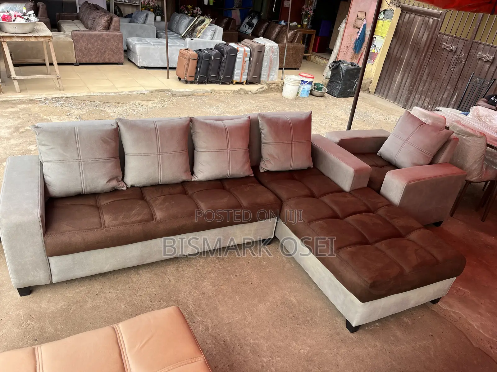 A Beautiful 5 Seater L Shape With Single