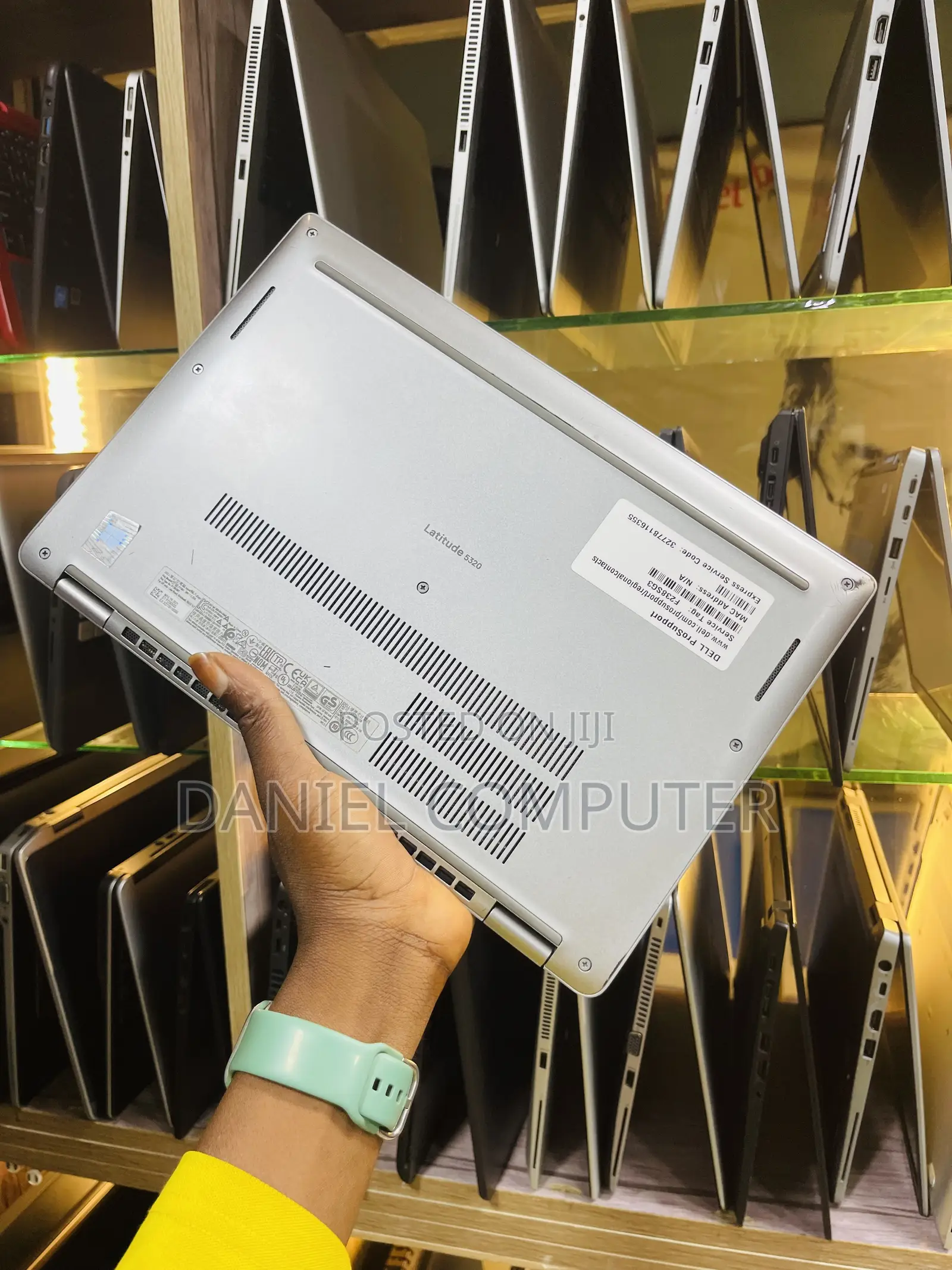 Laptop Dell Latitude 5320 8GB Intel Core i5 SSD 256GB