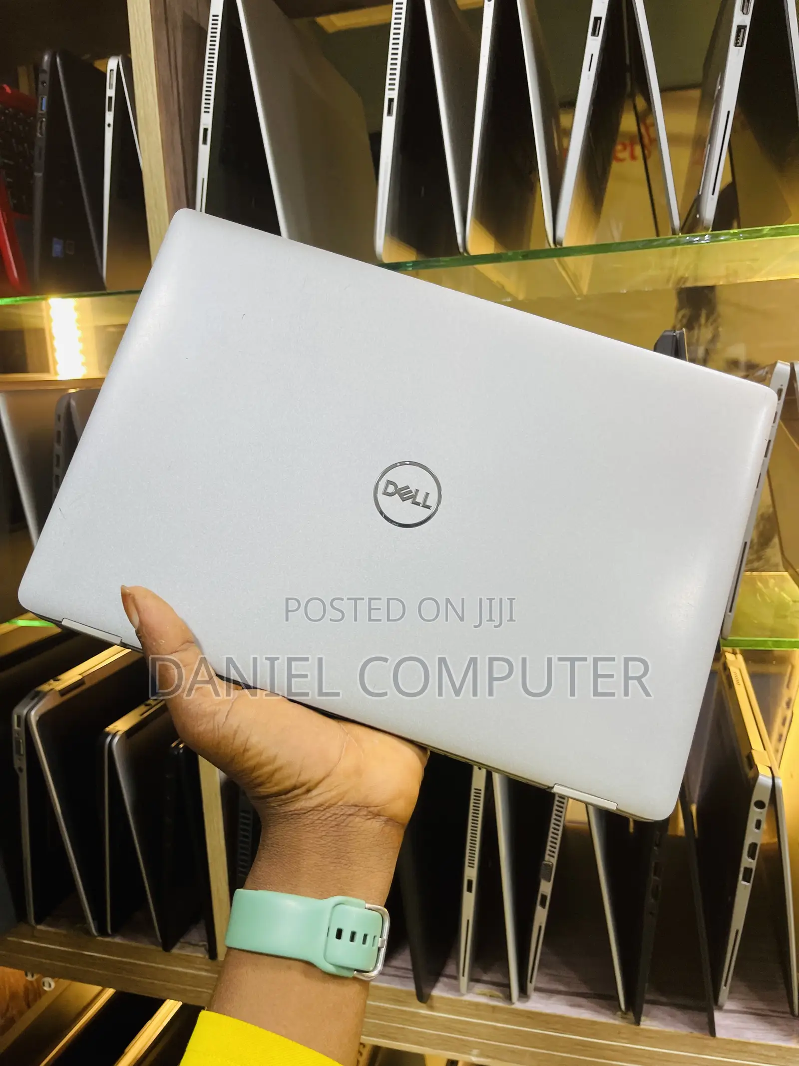 Laptop Dell Latitude 5320 8GB Intel Core i5 SSD 256GB