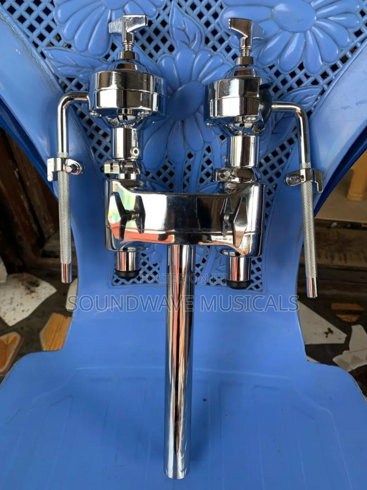 Tom Pole Holder
