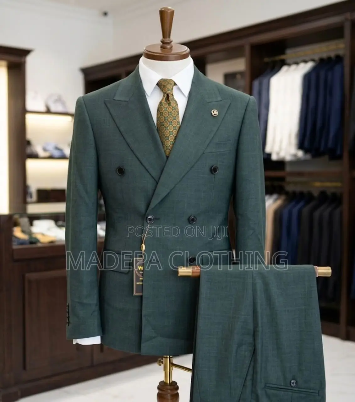 Luxury Dark Green Men’S Suit-Double Breasted Design