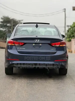 Hyundai Elantra 2018 Blue