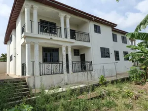5bdrm House in Star Gate Properties, Kumasi Metropolitan for sale