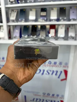 New Apple iPhone 12 Pro 128 GB Gold