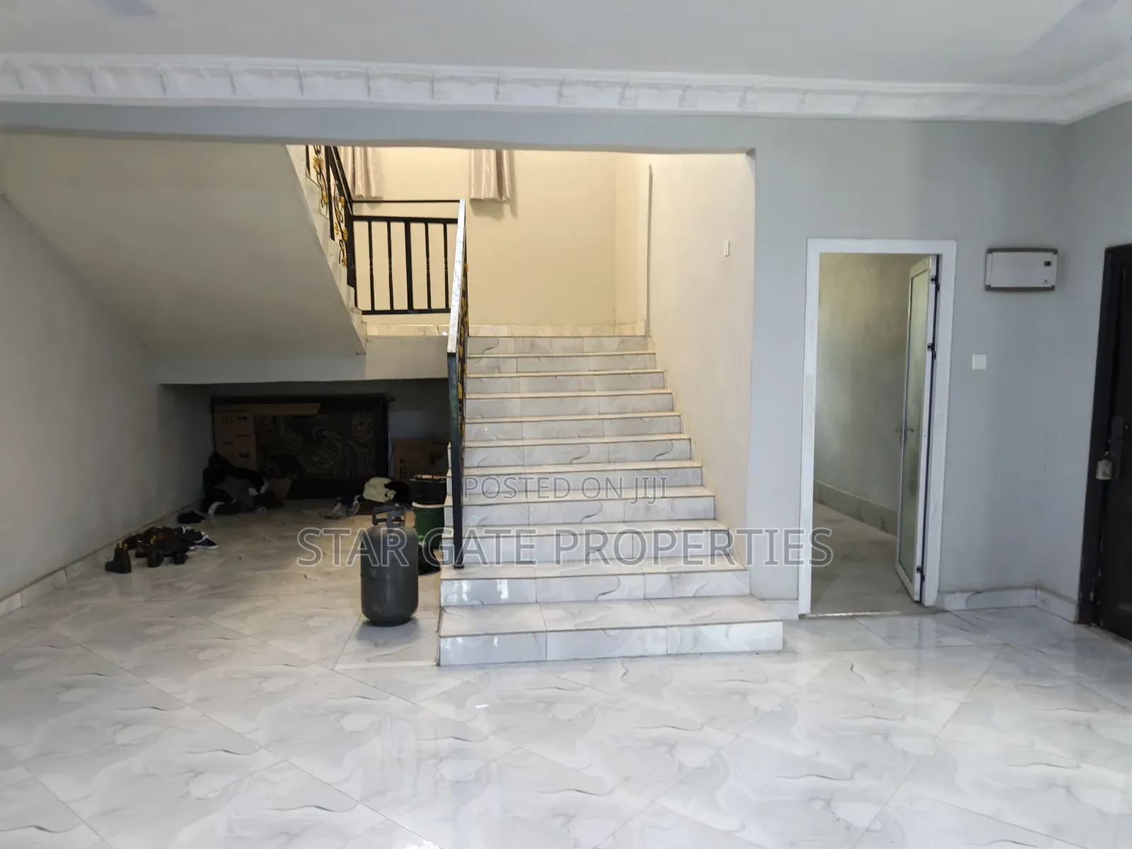 5bdrm House in Star Gate Properties, Kumasi Metropolitan for sale