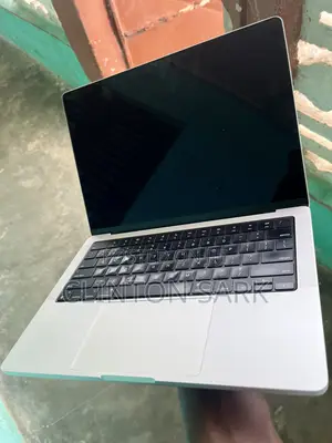Laptop Apple MacBook Pro 2021 M1 16GB Apple M1 Pro SSD 512GB