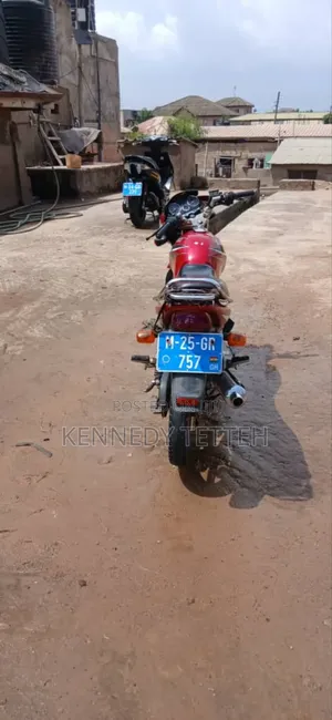 Suzuki 2016 Red