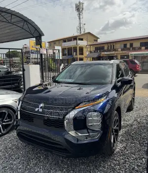 Mitsubishi Outlander SE 2022 Blue