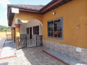 7bdrm House in Brother K Estate, Kumasi Metropolitan for rent