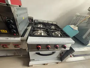 Commercial Stainless Steel 4 Burner Cooker Stove With Oven