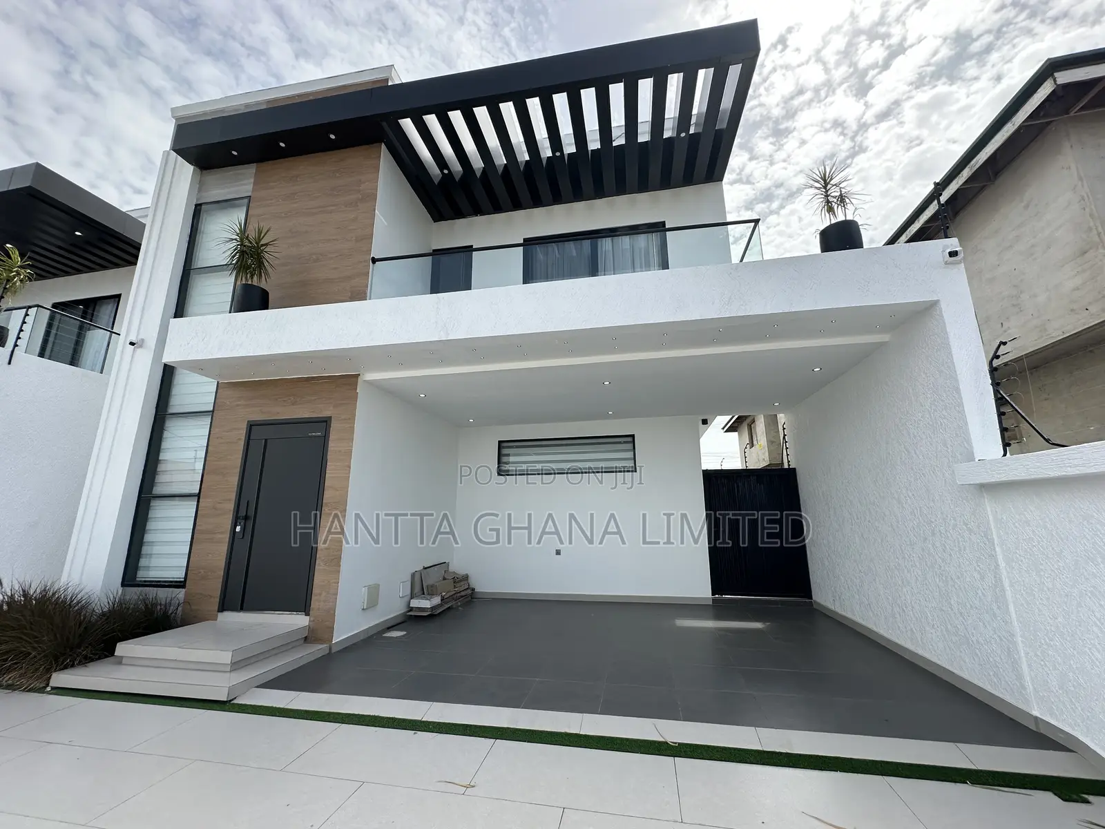 Furnished 4bdrm House in Adjiriganor, Accra Metropolitan for sale