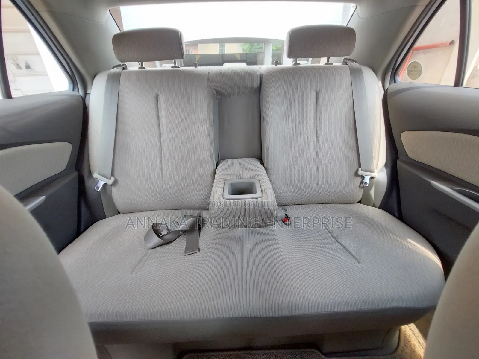 Toyota Belta 2010 Silver