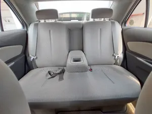 Toyota Belta 2010 Silver