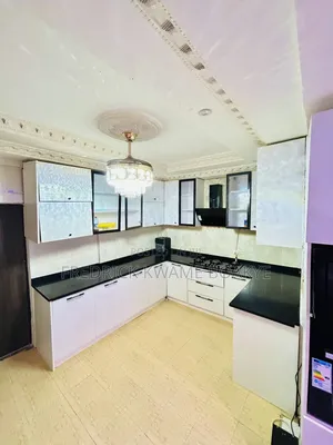 Furnished 7bdrm House in Brother K Estate, Kumasi Metropolitan for sale