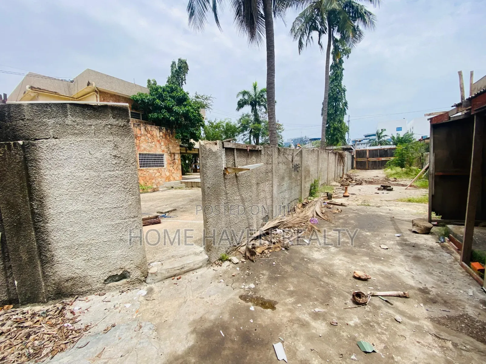 0.49 Acre Land for Sale at Dzorwulu