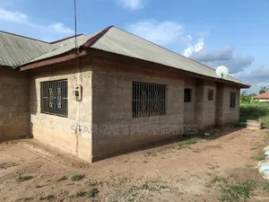 7bdrm House in Abuakwa Sepaase, Kumasi Metropolitan for sale
