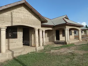 7bdrm House in Abuakwa Sepaase, Kumasi Metropolitan for sale