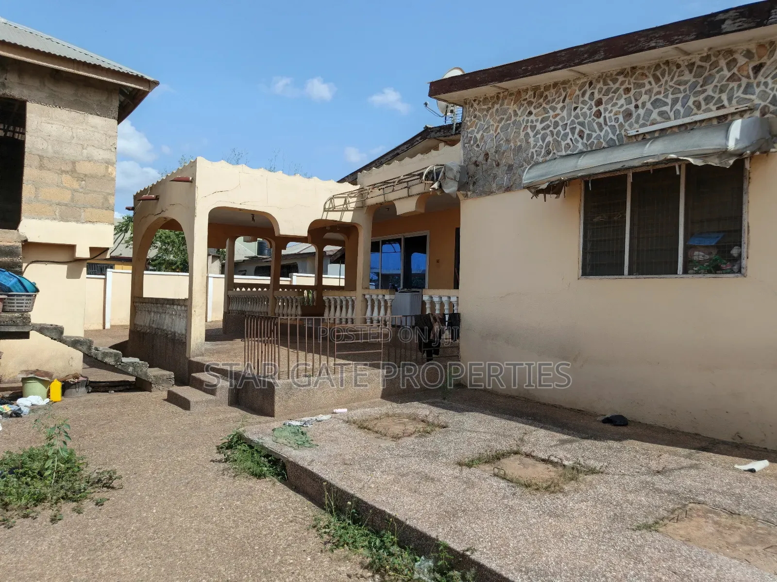 5bdrm House in Abuakwa Taabre ( 4Th, Kumasi Metropolitan for sale