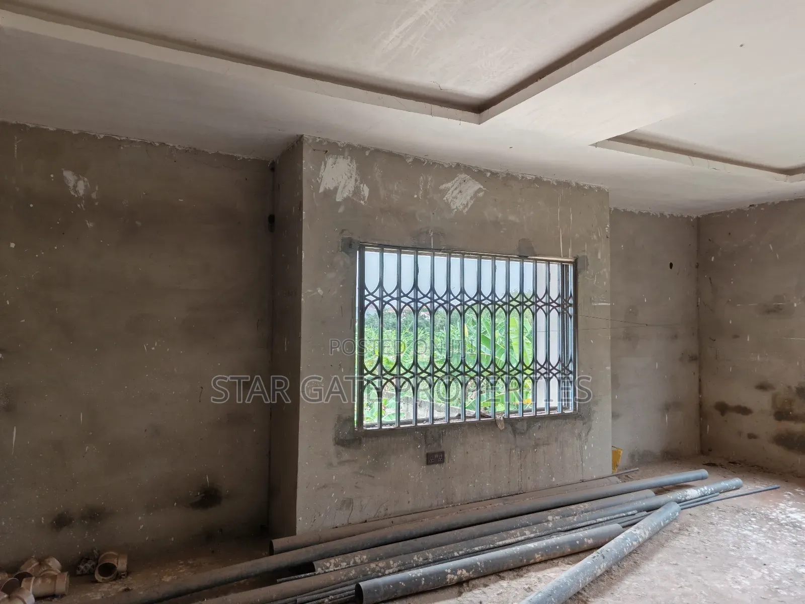 7bdrm House in Tanoso Boaso., Kumasi Metropolitan for sale