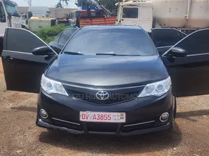 Toyota Camry SE 4dr Sedan (2.5L 4cyl 6A) 2013 Black