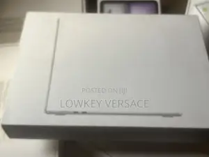 New Laptop Apple MacBook Air 2024 M3 15-inch 16GB Apple M3 SSD 512GB
