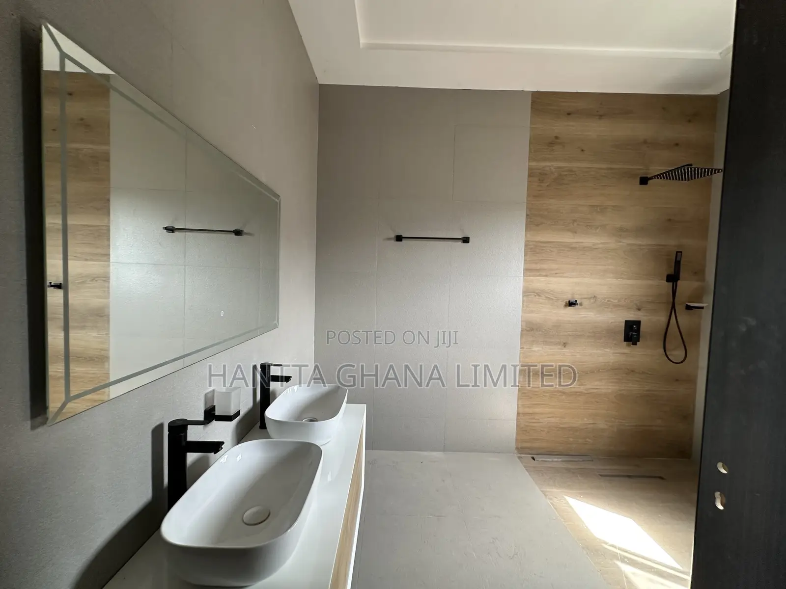 4bdrm House in Adjiriganor, Accra Metropolitan for sale