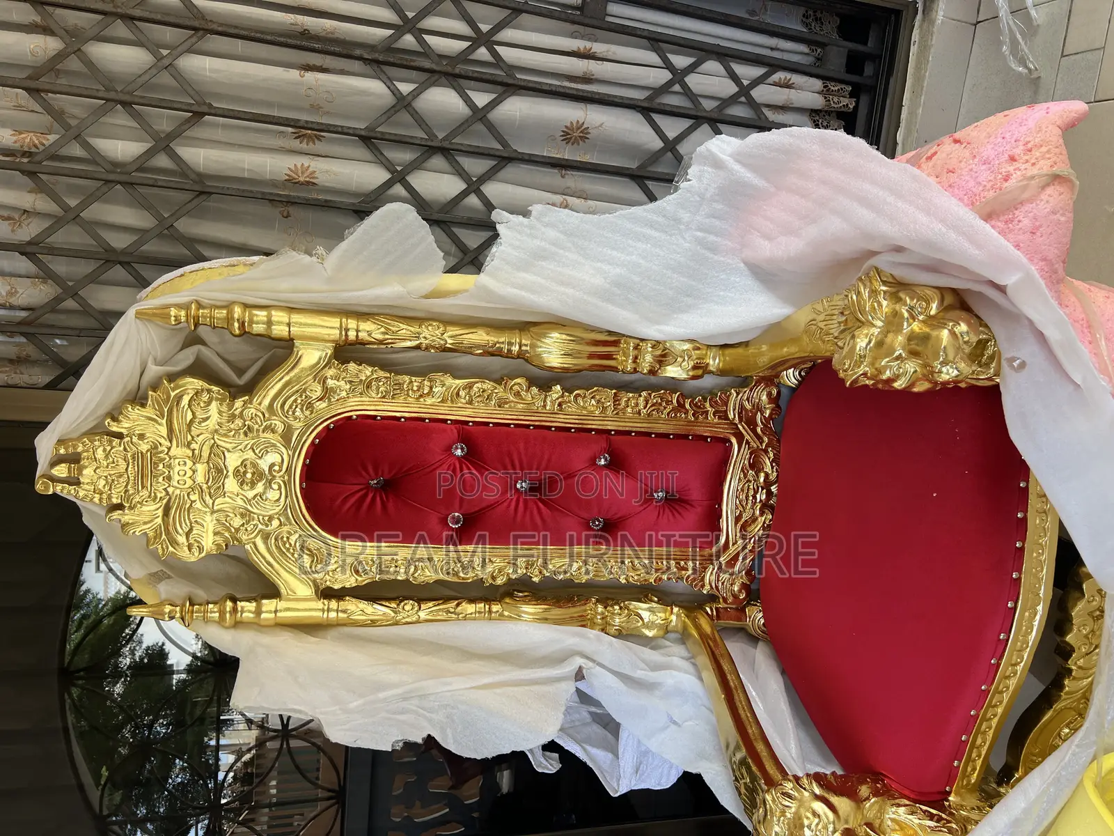 Brand New Single Royal Chair