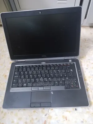 Laptop Dell Inspiron 15 7560 8GB Intel Core i5 HDD 750GB