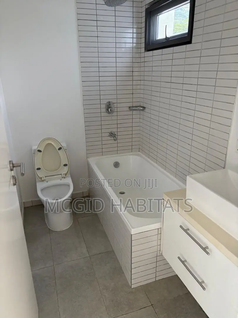 2bdrm House in Oyarifa for sale