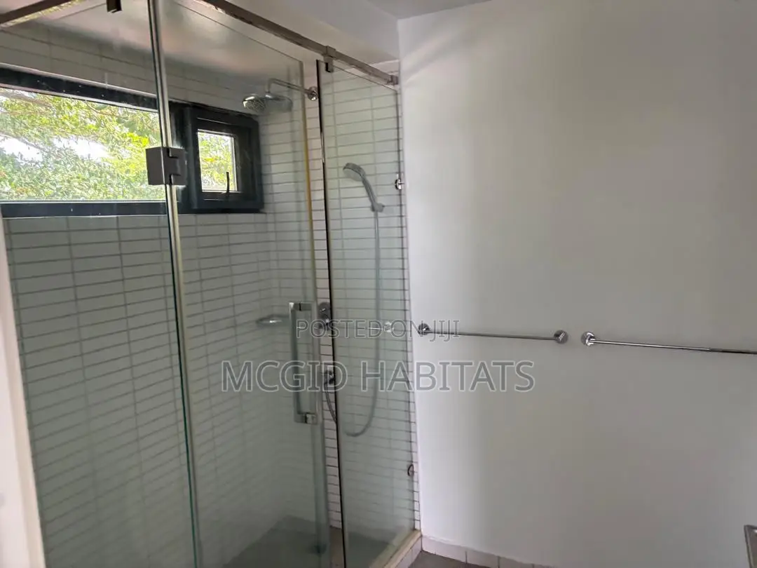 2bdrm House in Oyarifa for sale