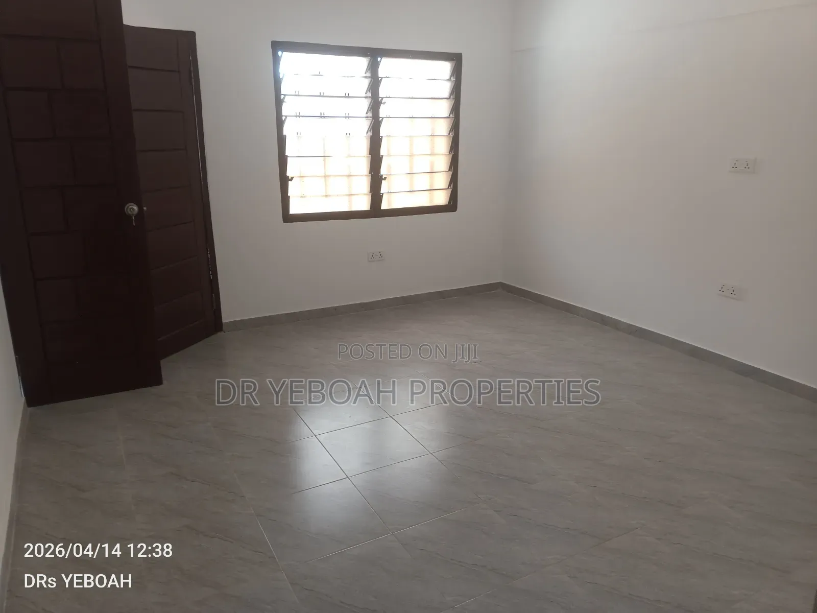 1bdrm Apartment in Spintex Road:- Hall for rent