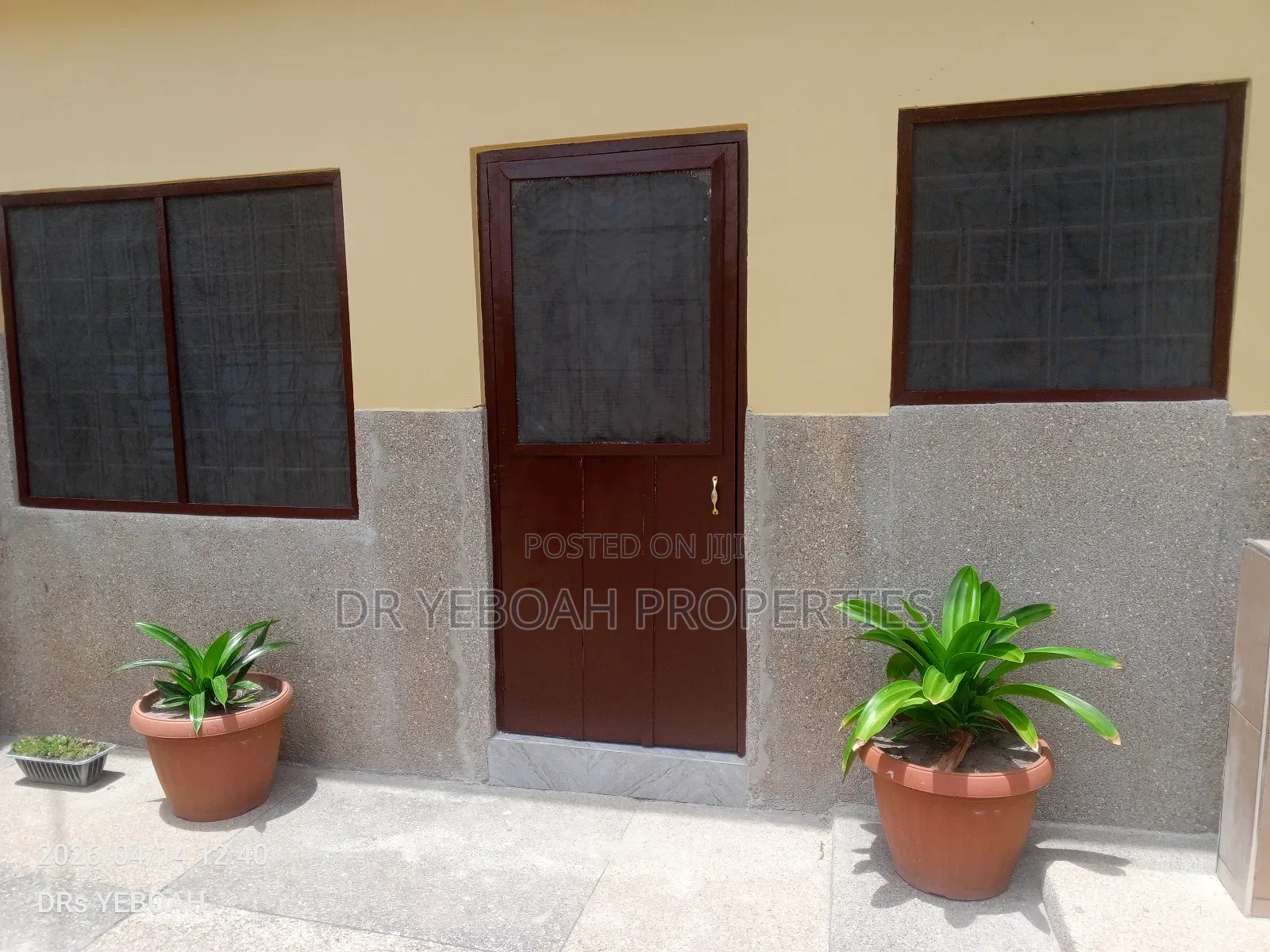 1bdrm Apartment in Spintex Road:- Hall for rent