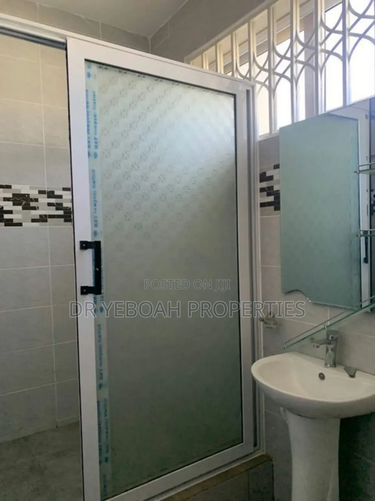 3bdrm House in Spintex Com18 - 3 for rent