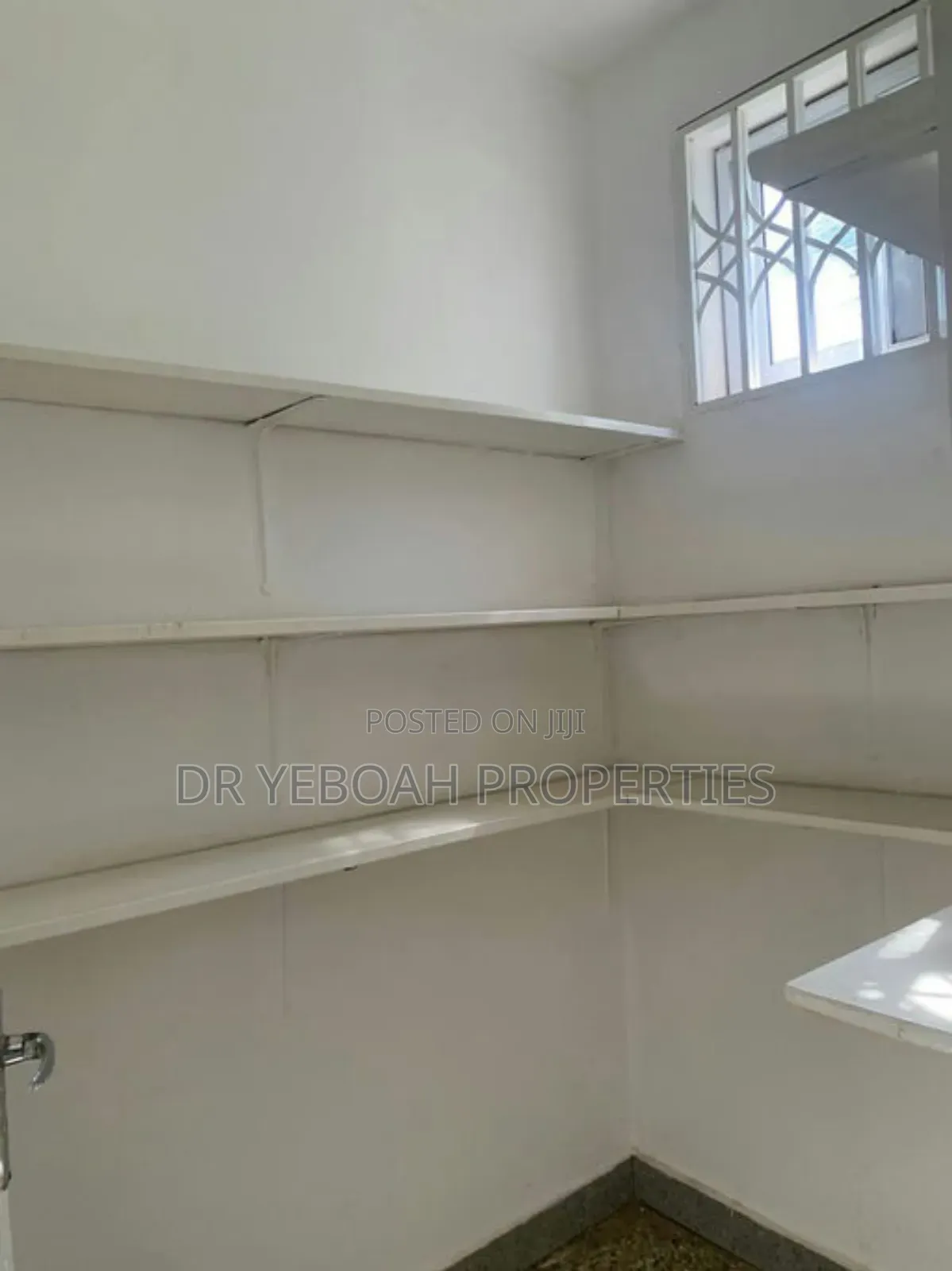 3bdrm House in Spintex Com18 - 3 for rent
