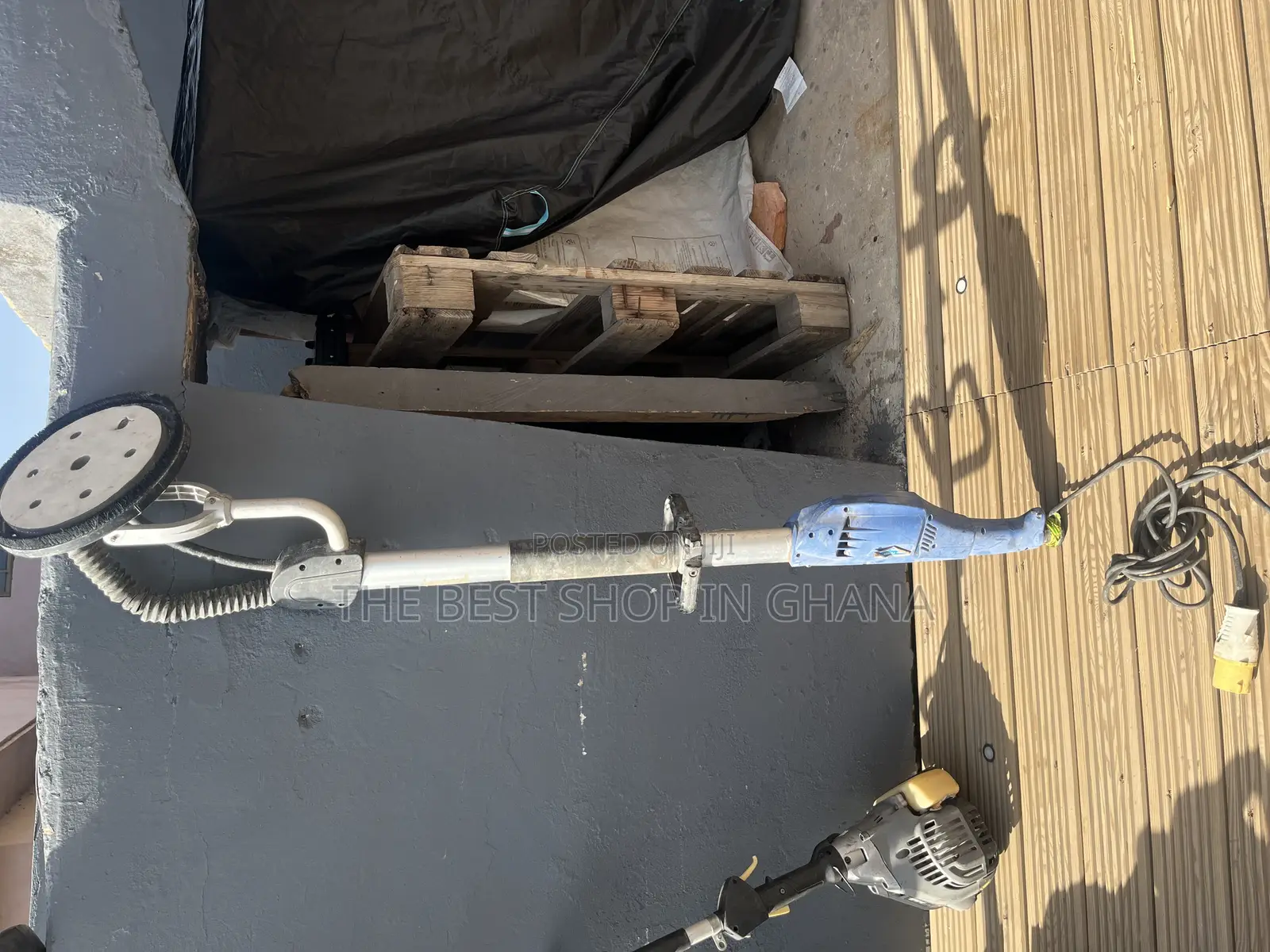 Long-Reach Drywall Sander