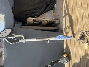 Long-Reach Drywall Sander