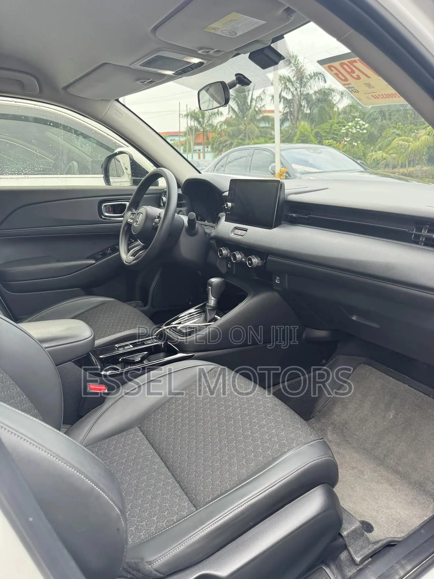 Honda HR-V EX-L 2WD CVT 2024 White