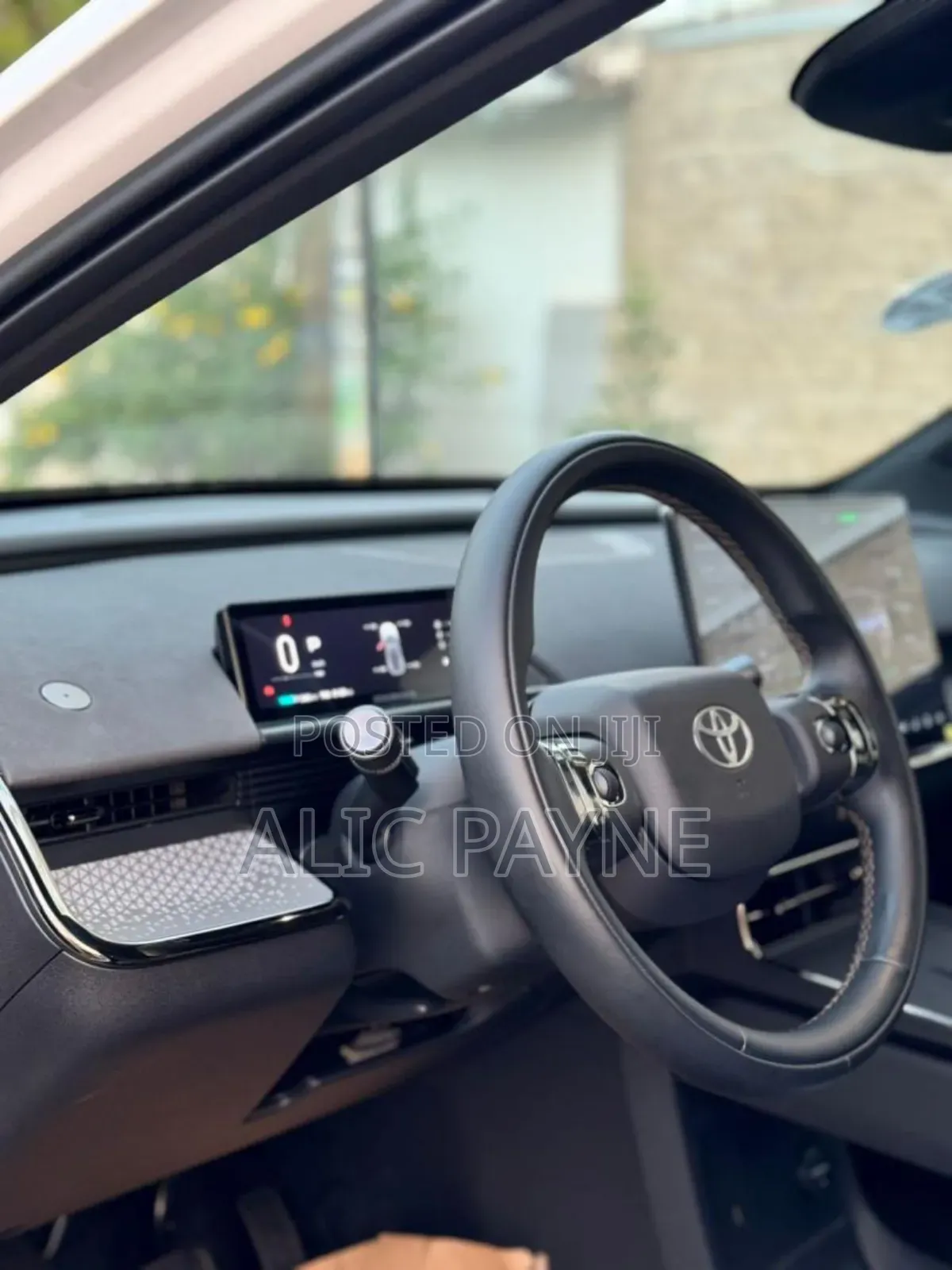 Toyota bZ4X XLE AWD 2025 White