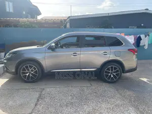 Mitsubishi Outlander SEL AWC 2017 Gray
