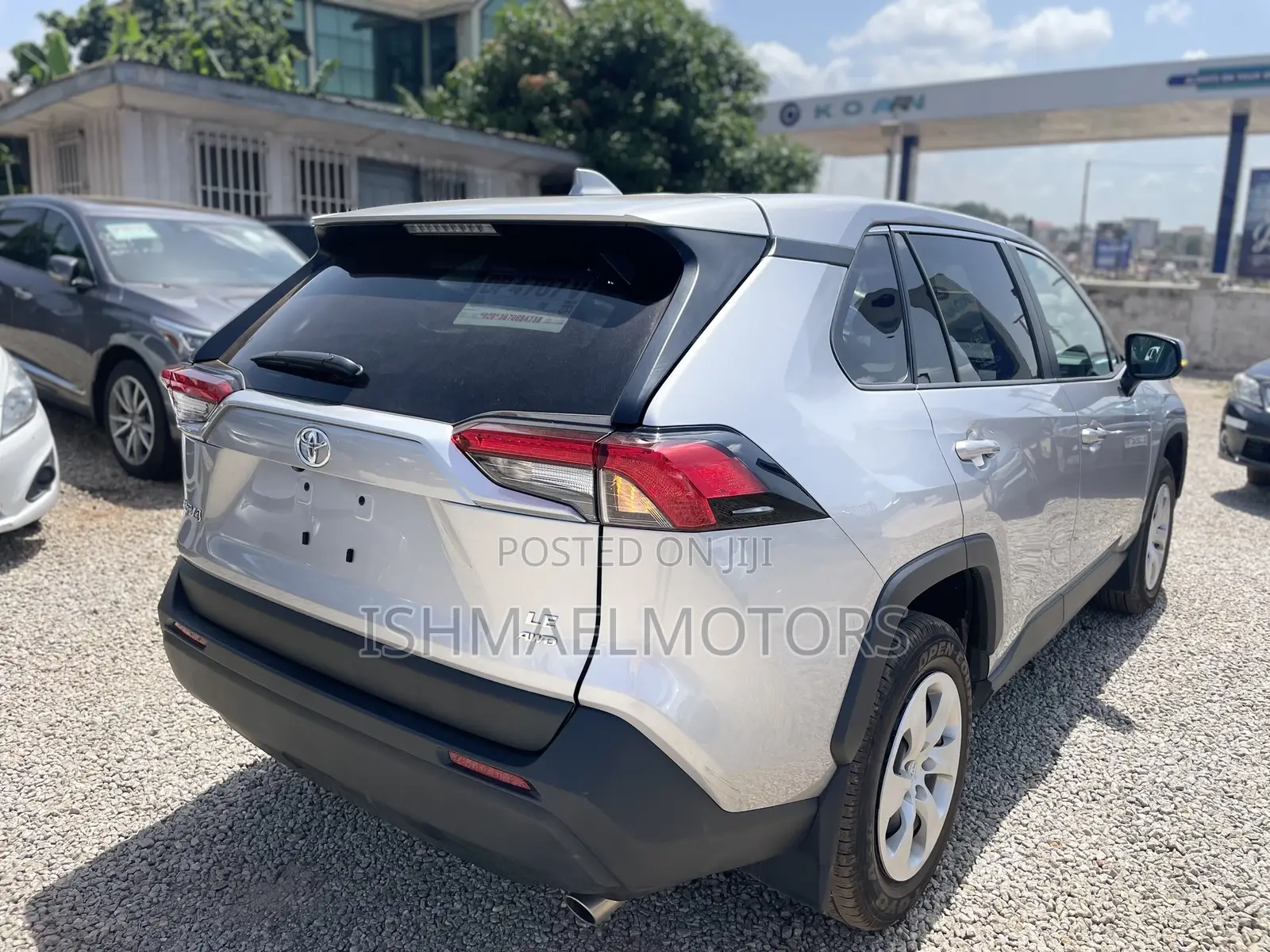 Toyota RAV4 2025 Silver
